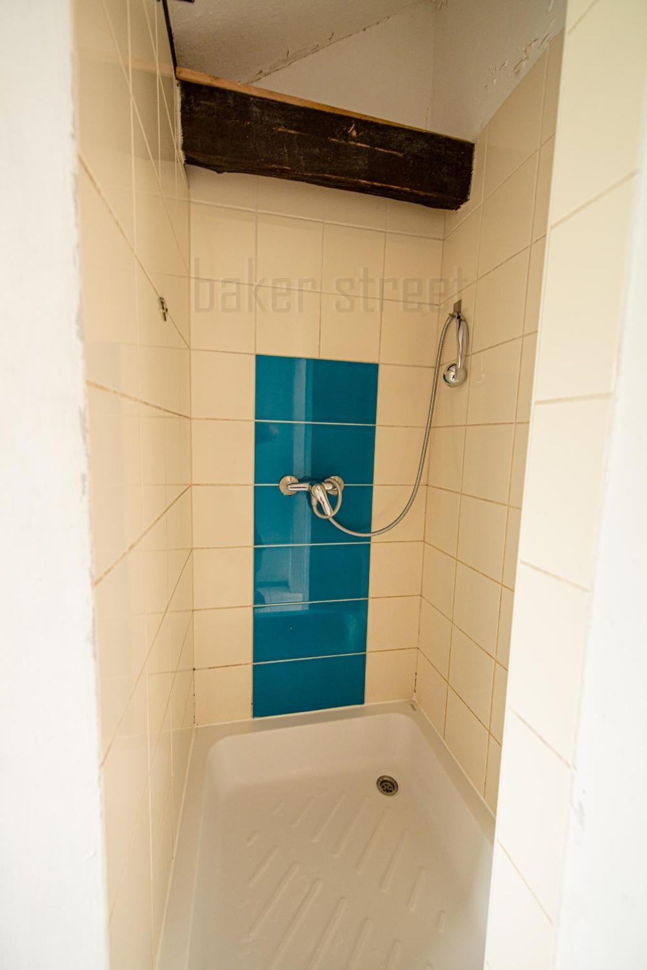 Apartment Attic 3 Bedrooms With 2 Bathrooms Prag