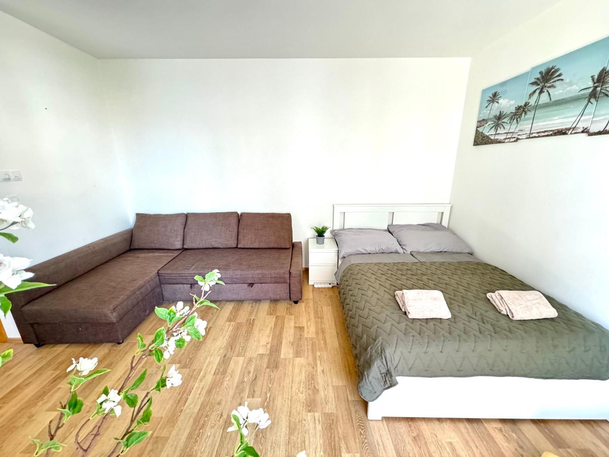 Riverside Premium Apartment