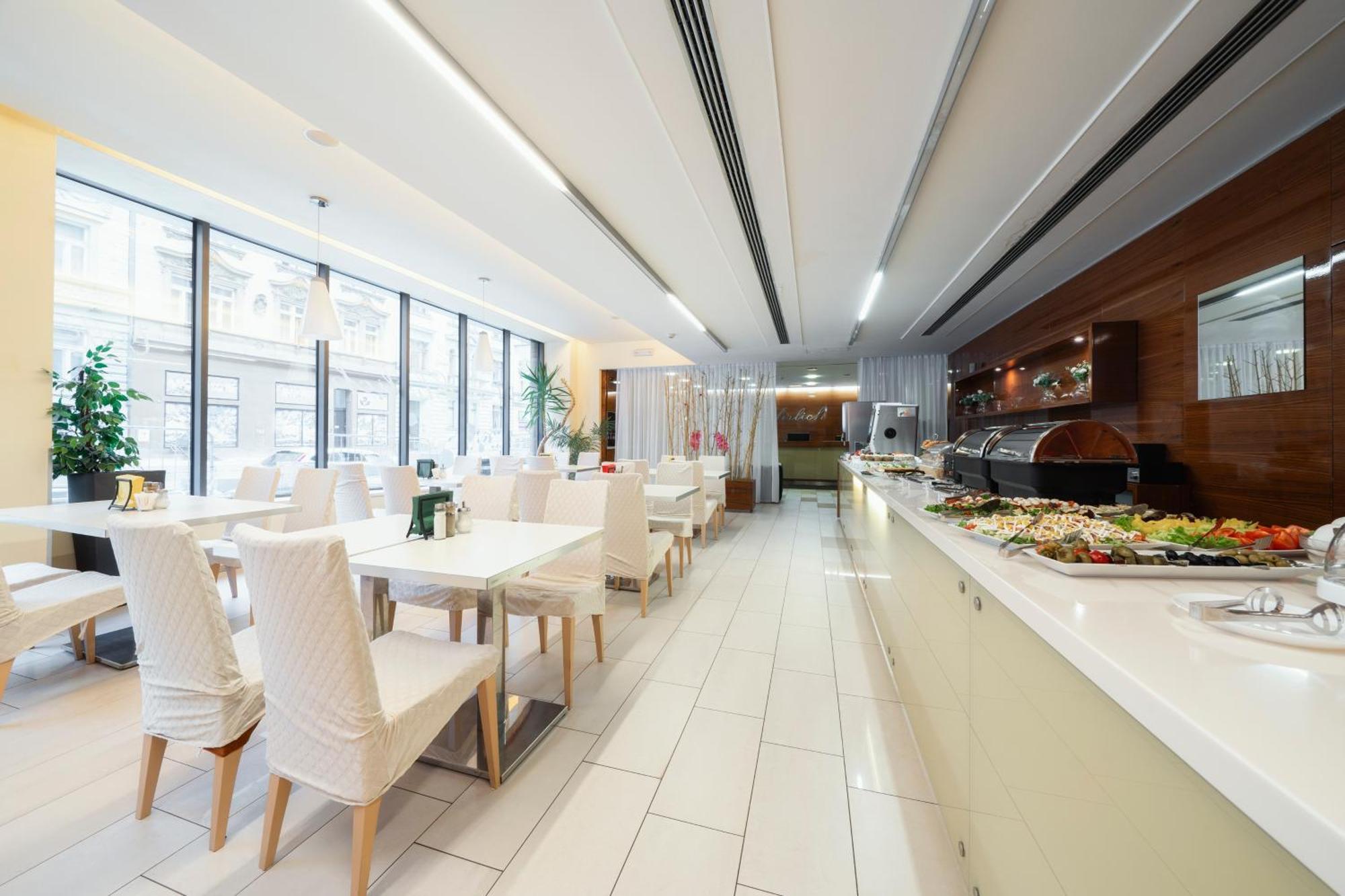 Ehrlich Hotell 4*