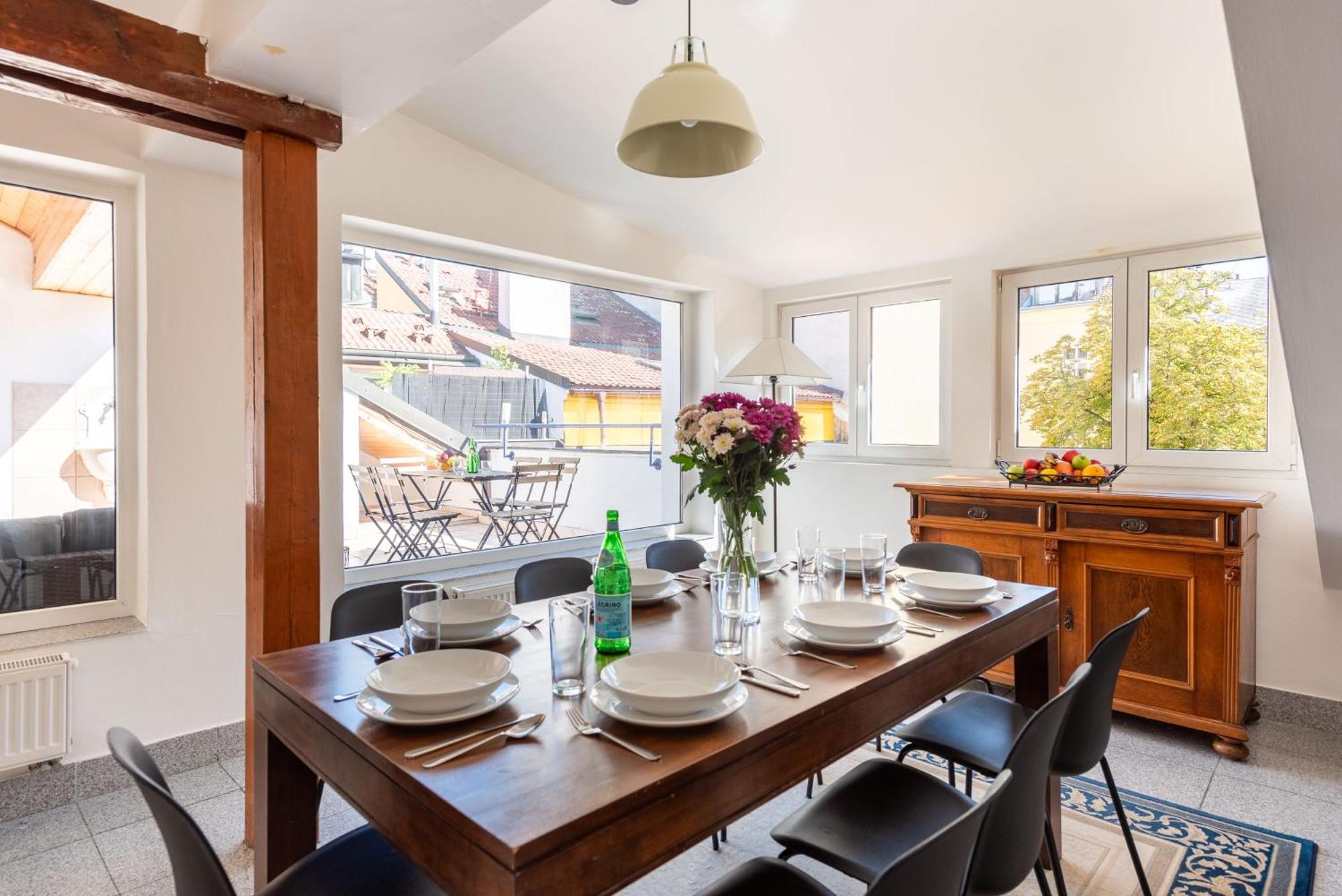 Cozy 4-bedrooms With Terrace *