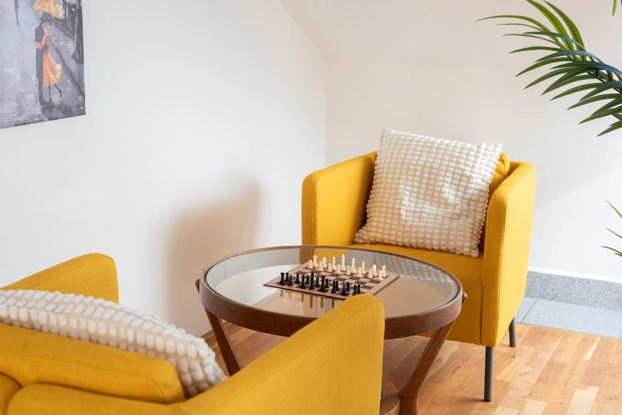 Lägenhet Cozy 4-bedrooms With Terrace Prag