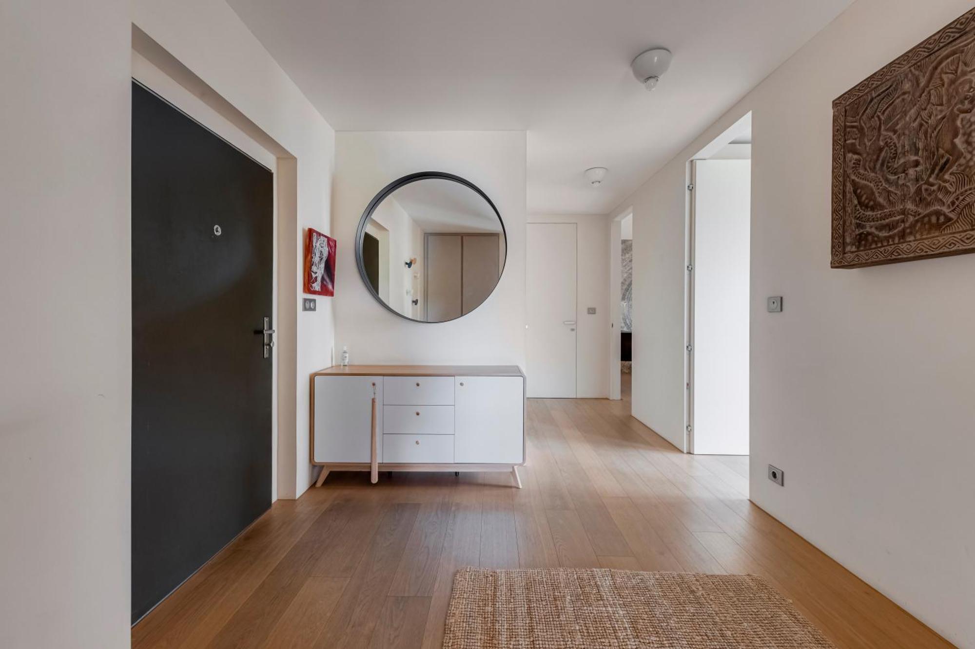 Moderni S Terasou, 2 Loznice, Parkovani V Cene, Blizko Metra, 15 Min Do Centra Apartment *