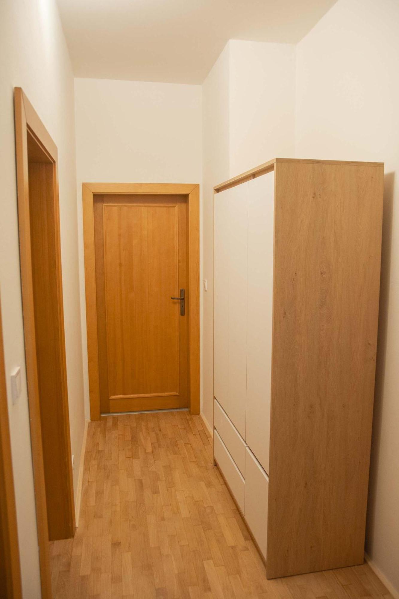 Centre With Parking Apartment