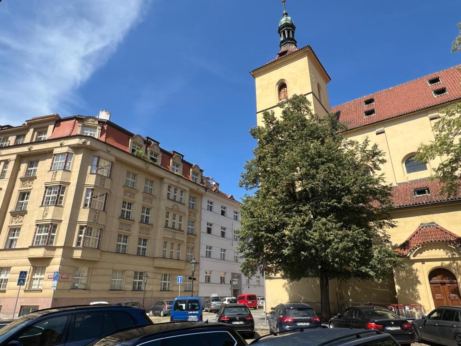 Romance In The Old Town *