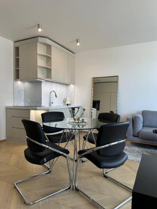 Lejlighed Luxe Near The Airport