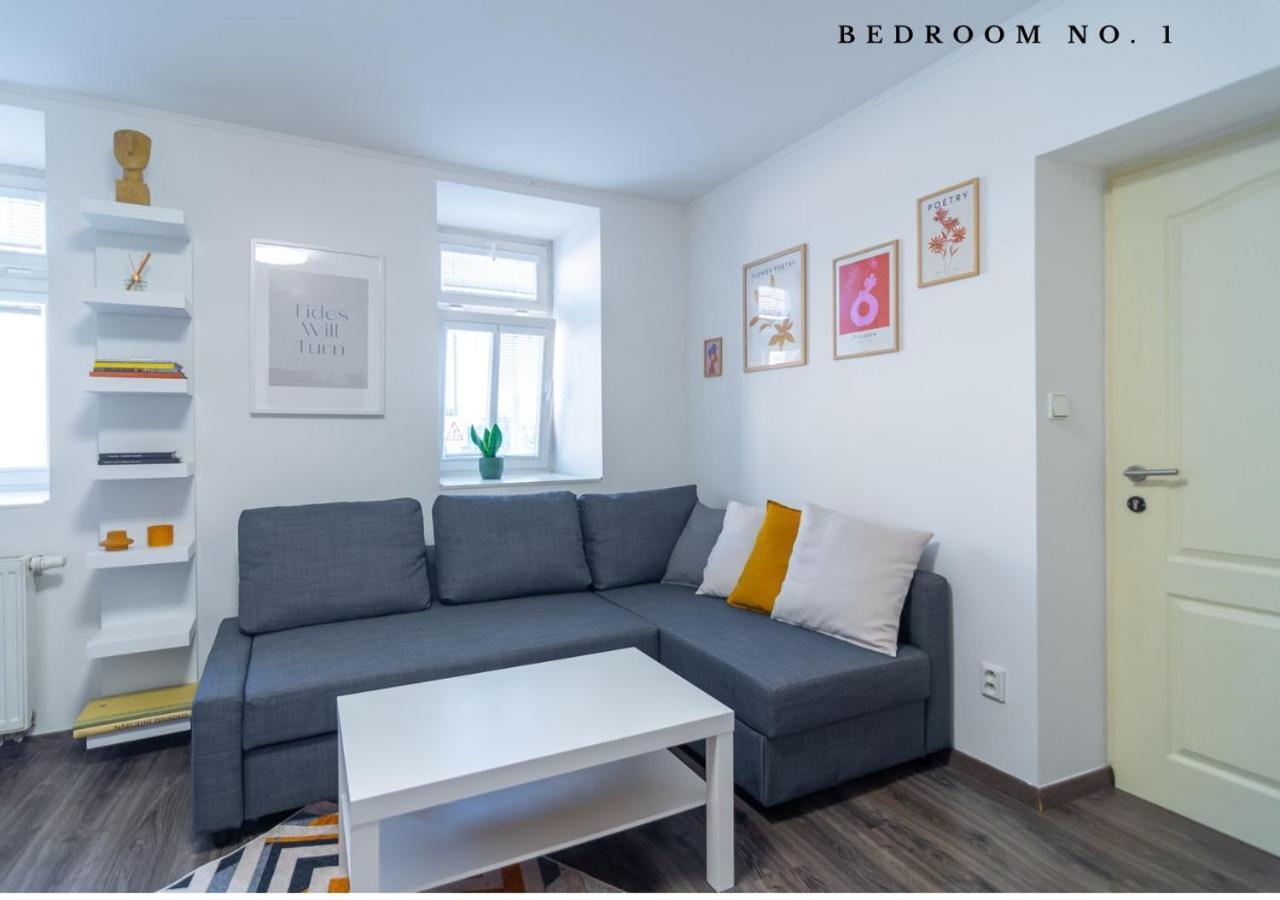 The Bookhouse, 5-bedroom By Castle Aparthotel *