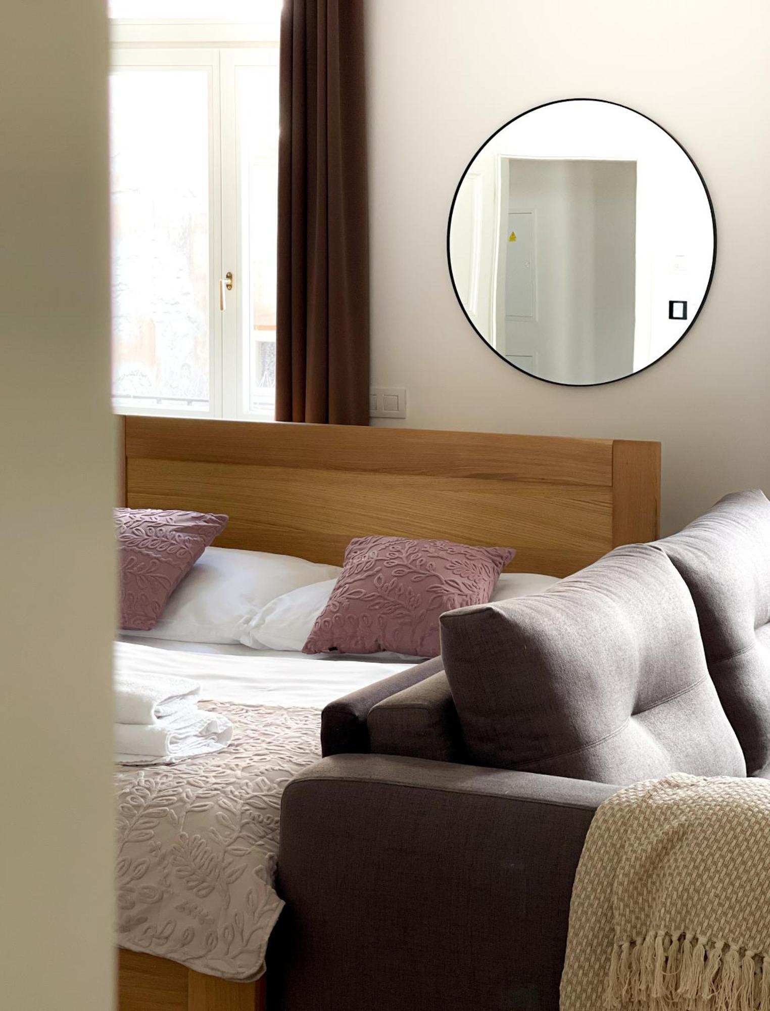 Aparthotel Petrin Tower 4*