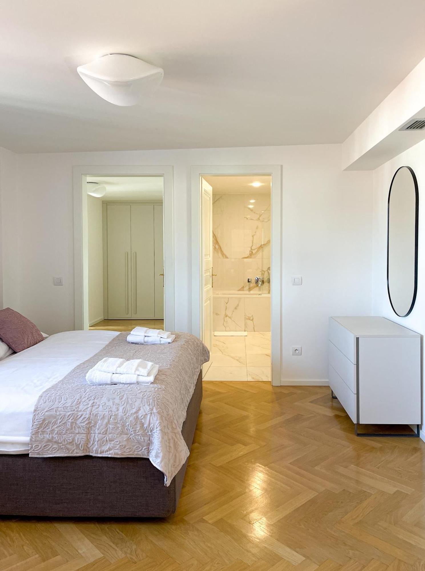 Aparthotel Petrin Tower 4*