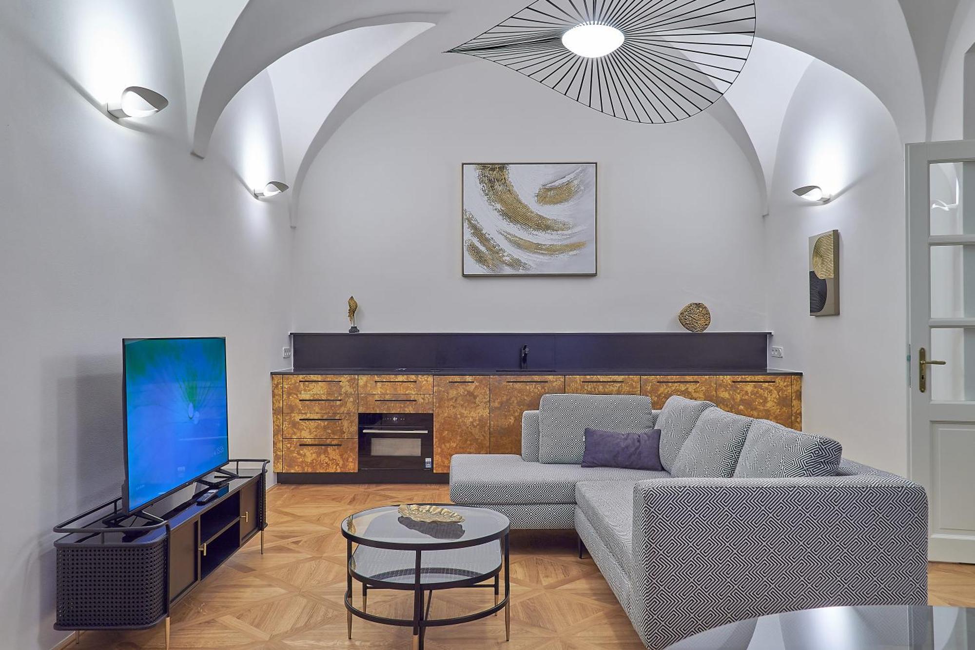 U 3 Pstrosu Hotell 4*