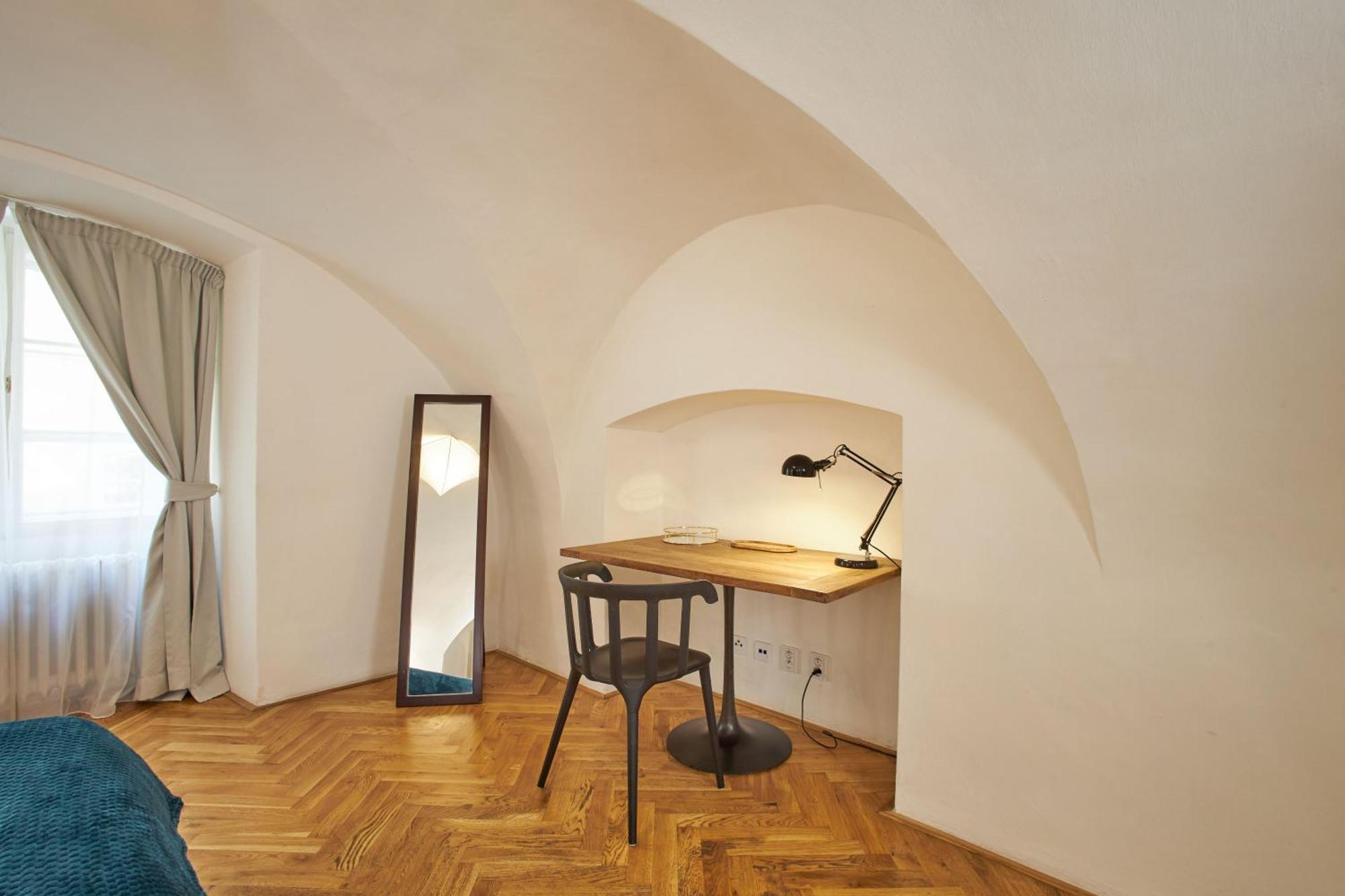 Lazenska N4 Aparthotel 4*