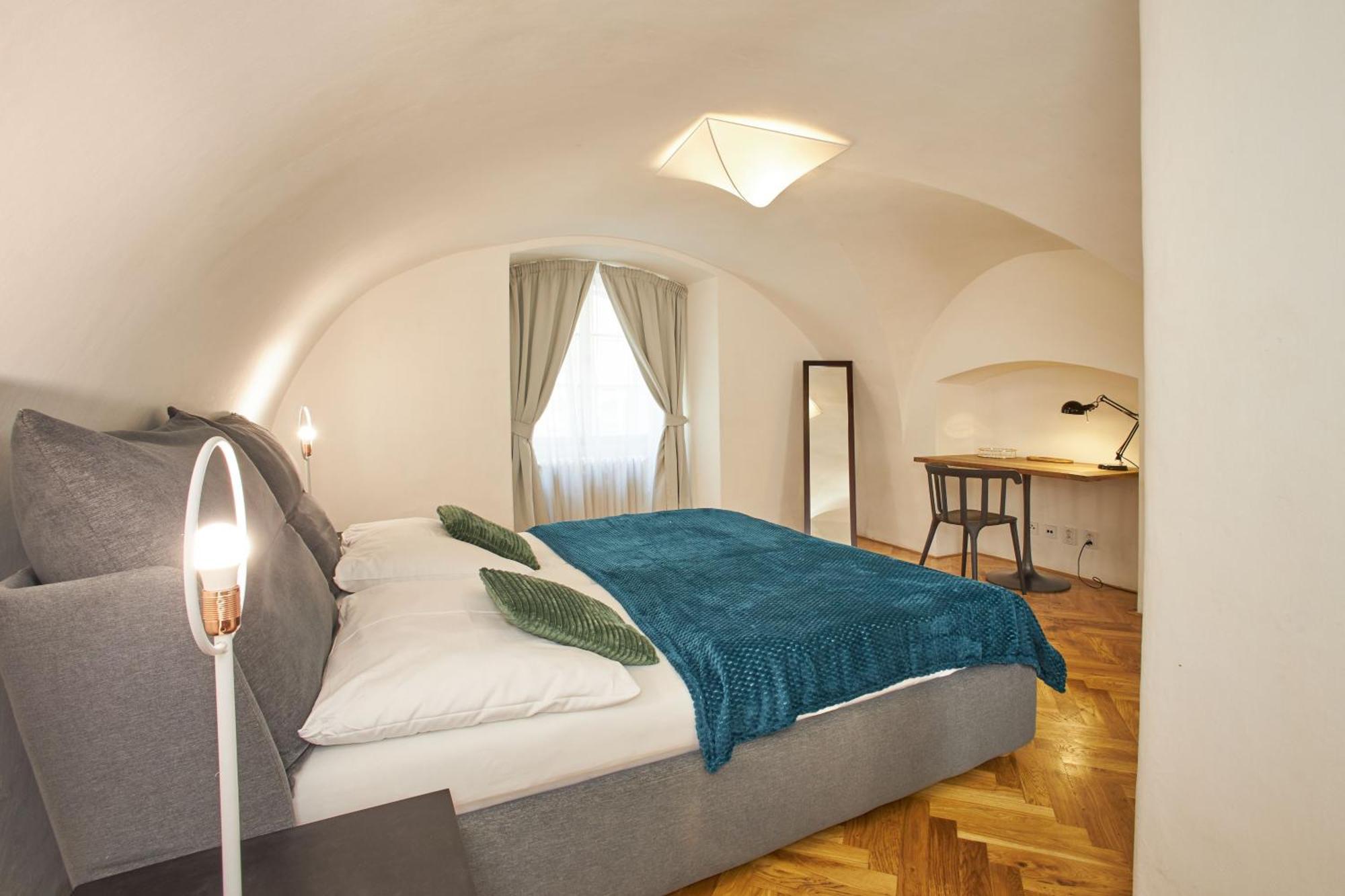 Lazenska N4 Aparthotel 4*