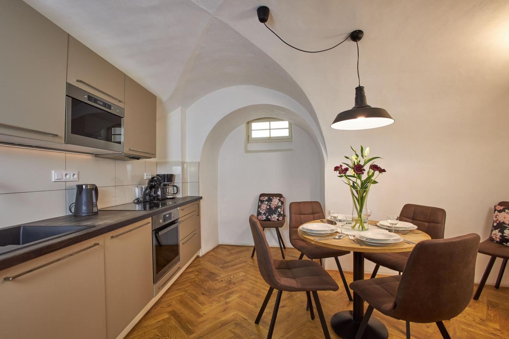 Aparthotel Lazenska N4