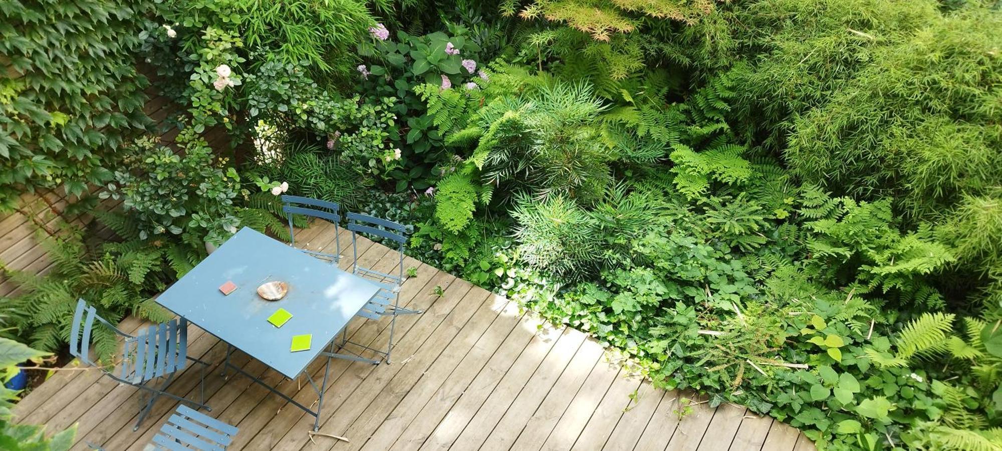 Romantic And Atypical In Prague's Montmartre *