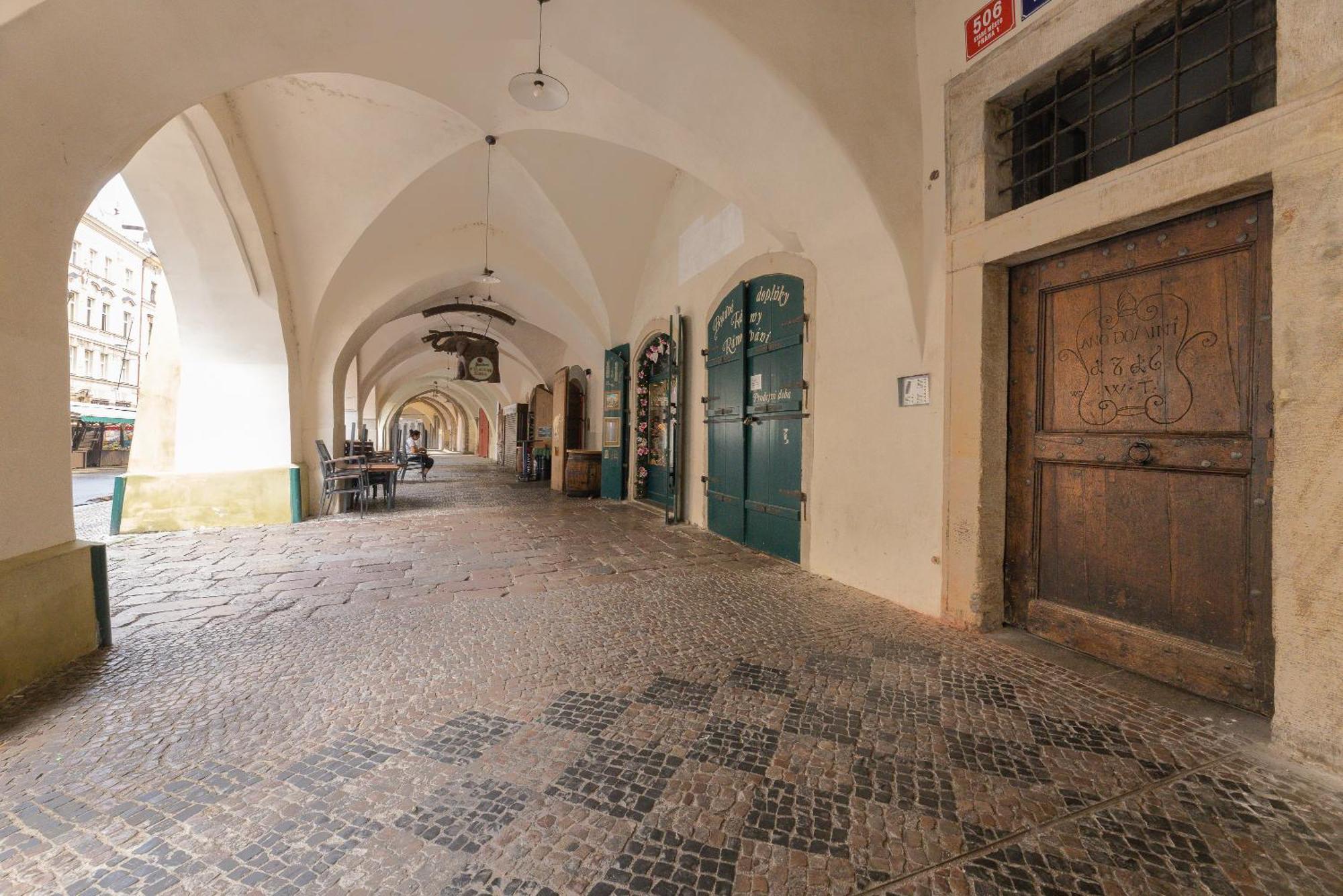 Luxury 2 Bedroom With Ac In The Old Town Apartment