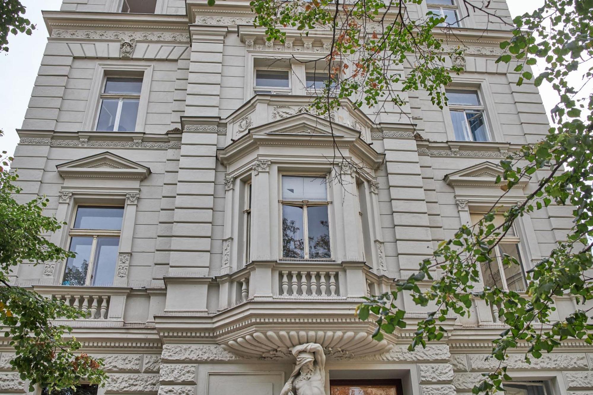 National Theatre Elegance Aparthotel