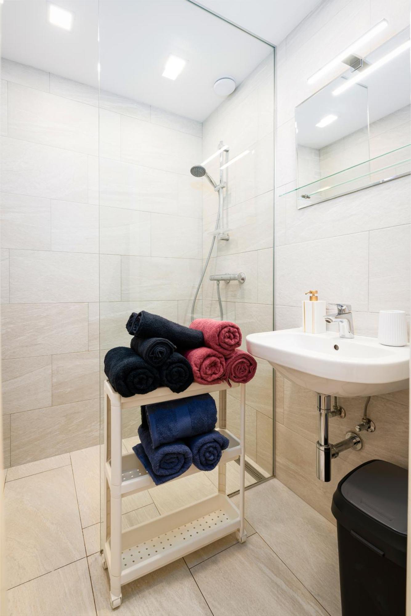 Luxury Kings Apartment