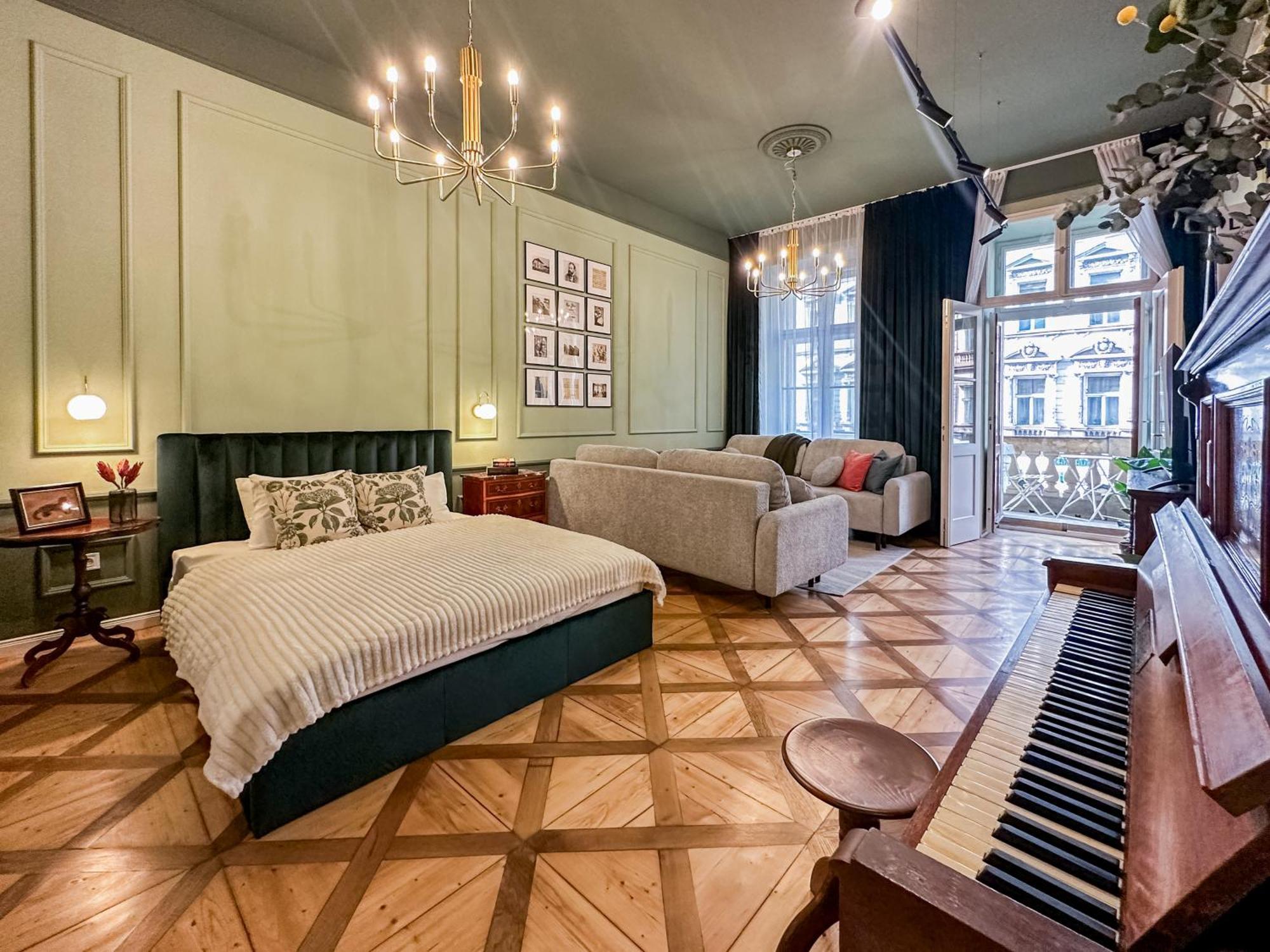 Turnkey I Antonin Dvorak Apartment Prague