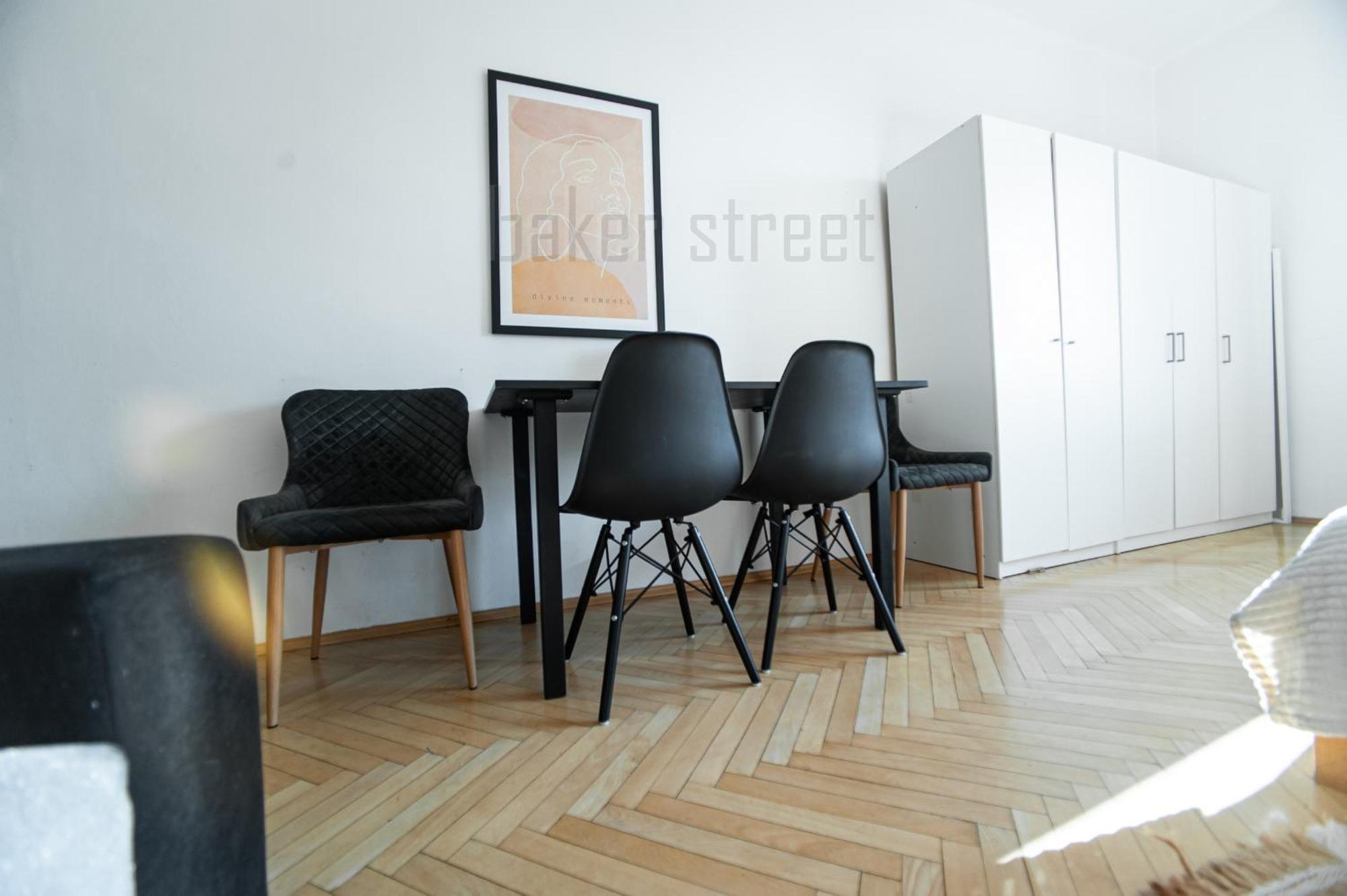 One Bedroom Close To Castle Apartment