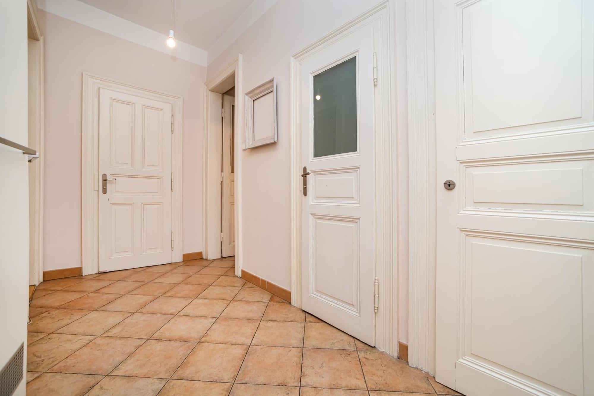 Apartment Large And Modern In The Heart Of Prag