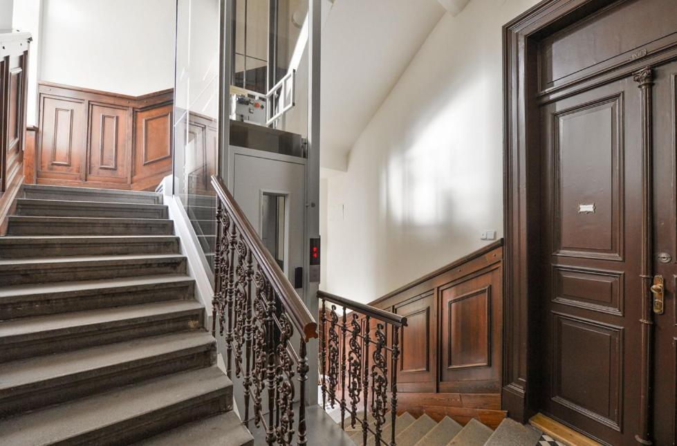 Large And Modern In The Heart Of * Prag