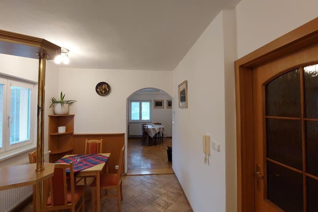 Feriehus Klasicky Dum, 5 Loznic , 5 Bedrooms,