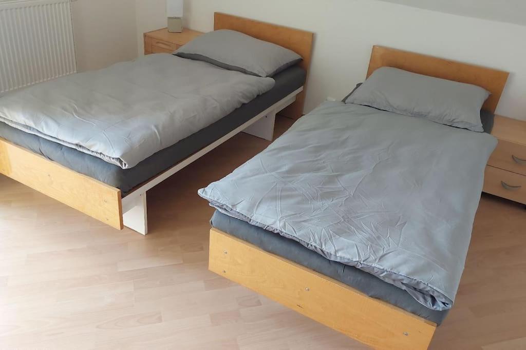 Klasicky Dum, 5 Loznic , 5 Bedrooms, * Prag