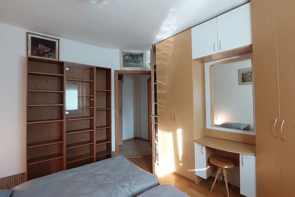 Klasicky Dum, 5 Loznic , 5 Bedrooms, Feriehus