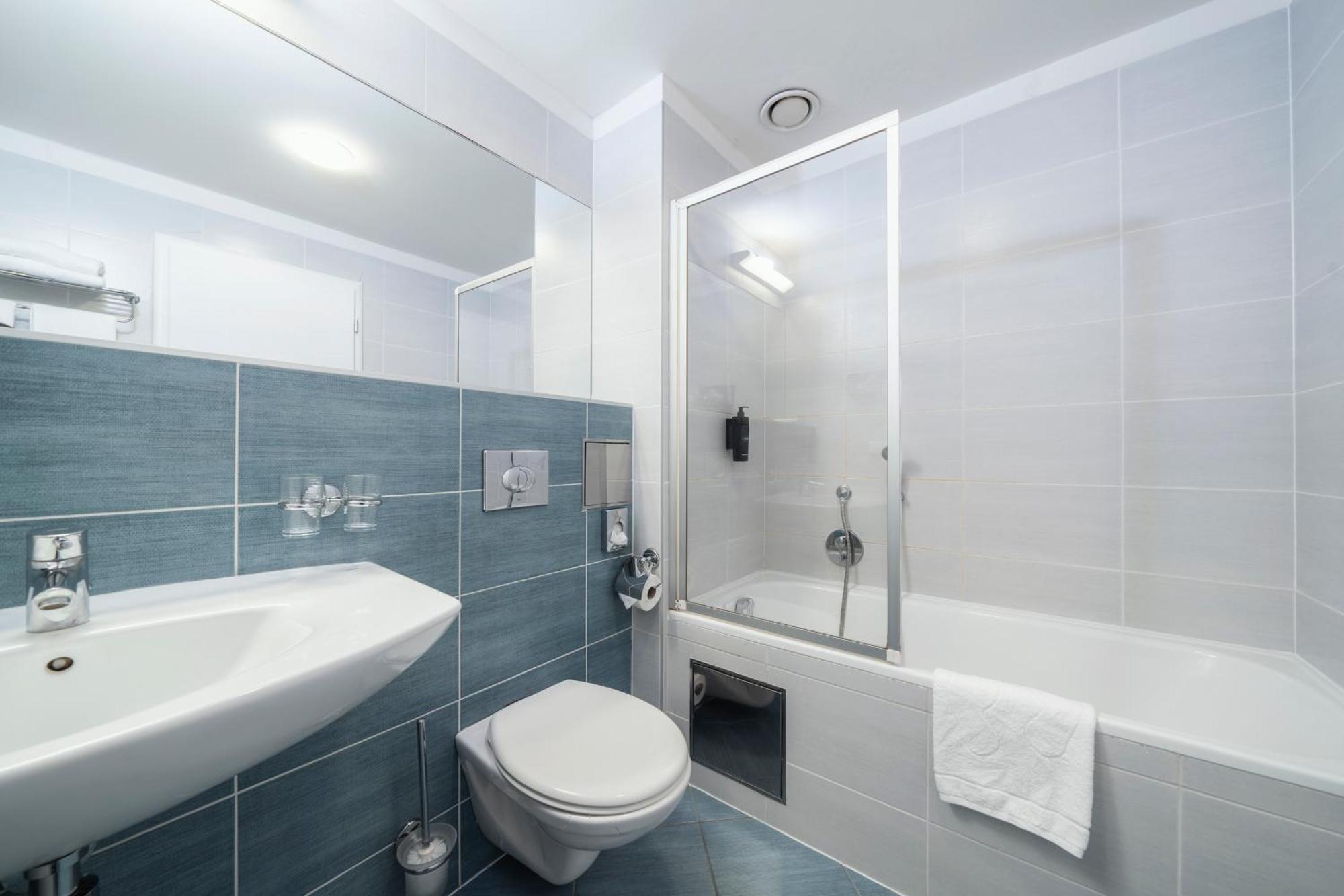 Hotell Ehrlich 4*