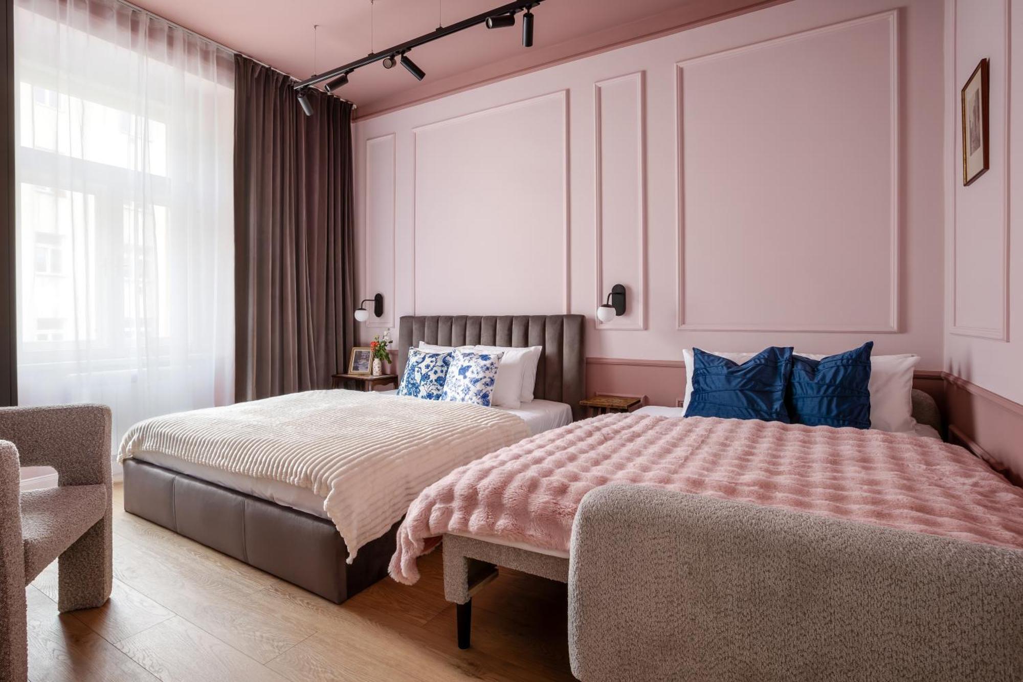 Turnkey I Antonin Dvorak Apartment *