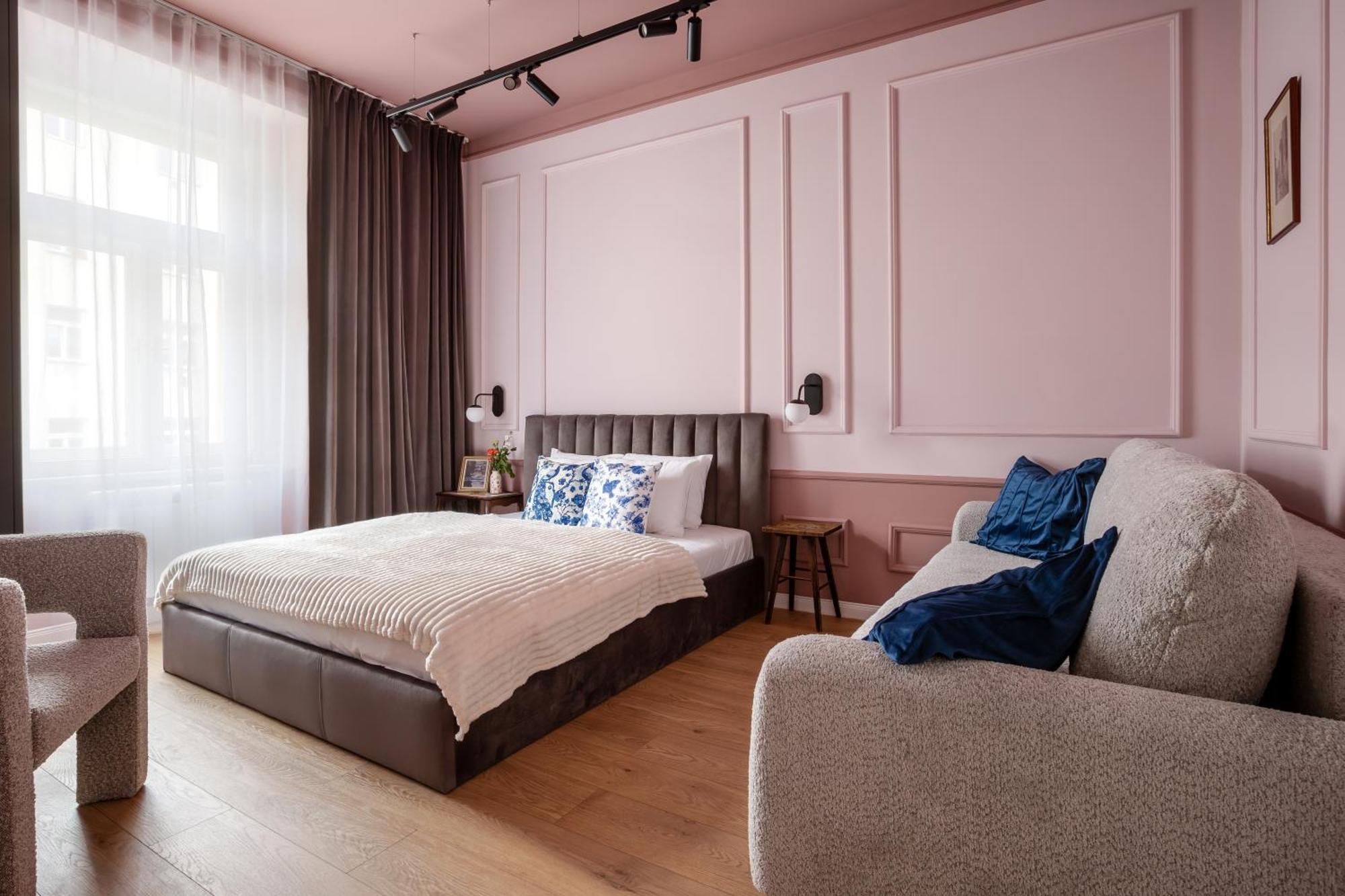 Turnkey I Antonin Dvorak Apartment *
