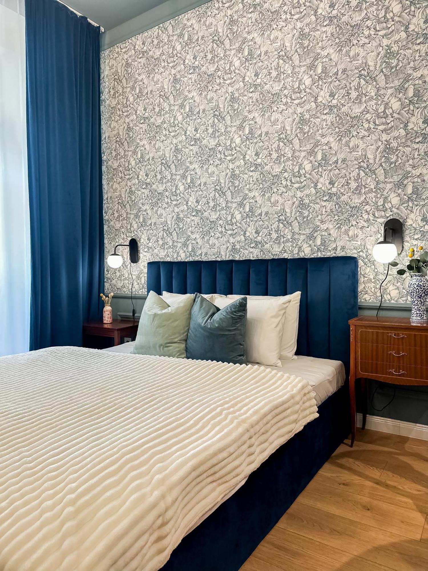 Turnkey I Antonin Dvorak Apartment *