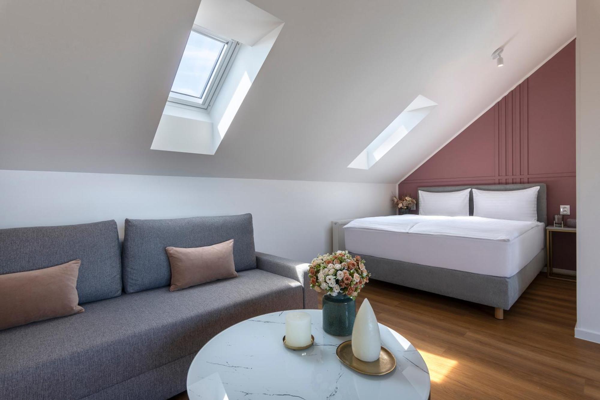 Encore Boutique By Dwellfort 4*
