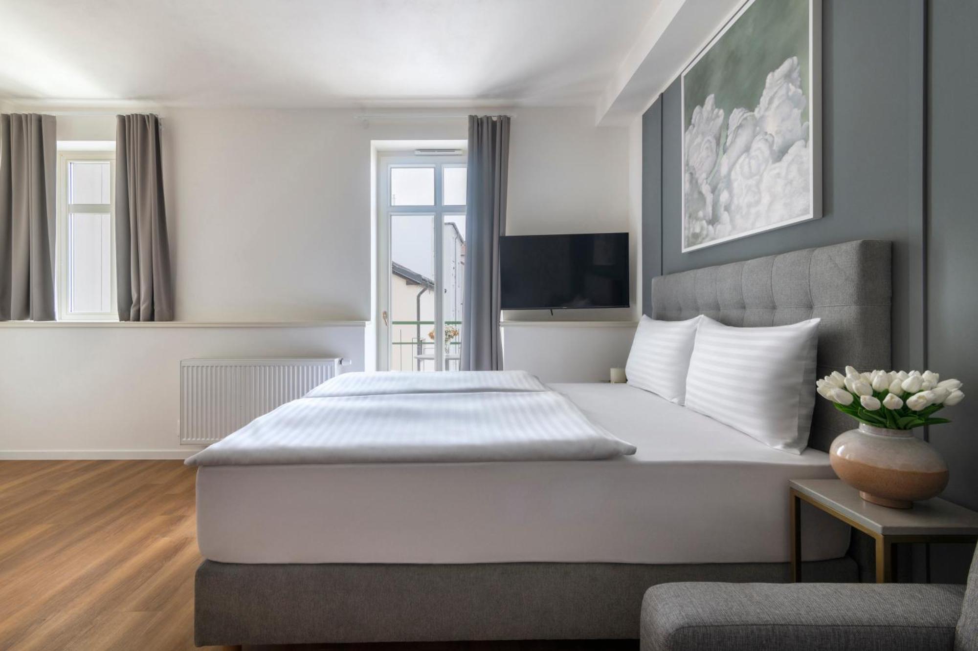 Encore Boutique By Dwellfort 4*