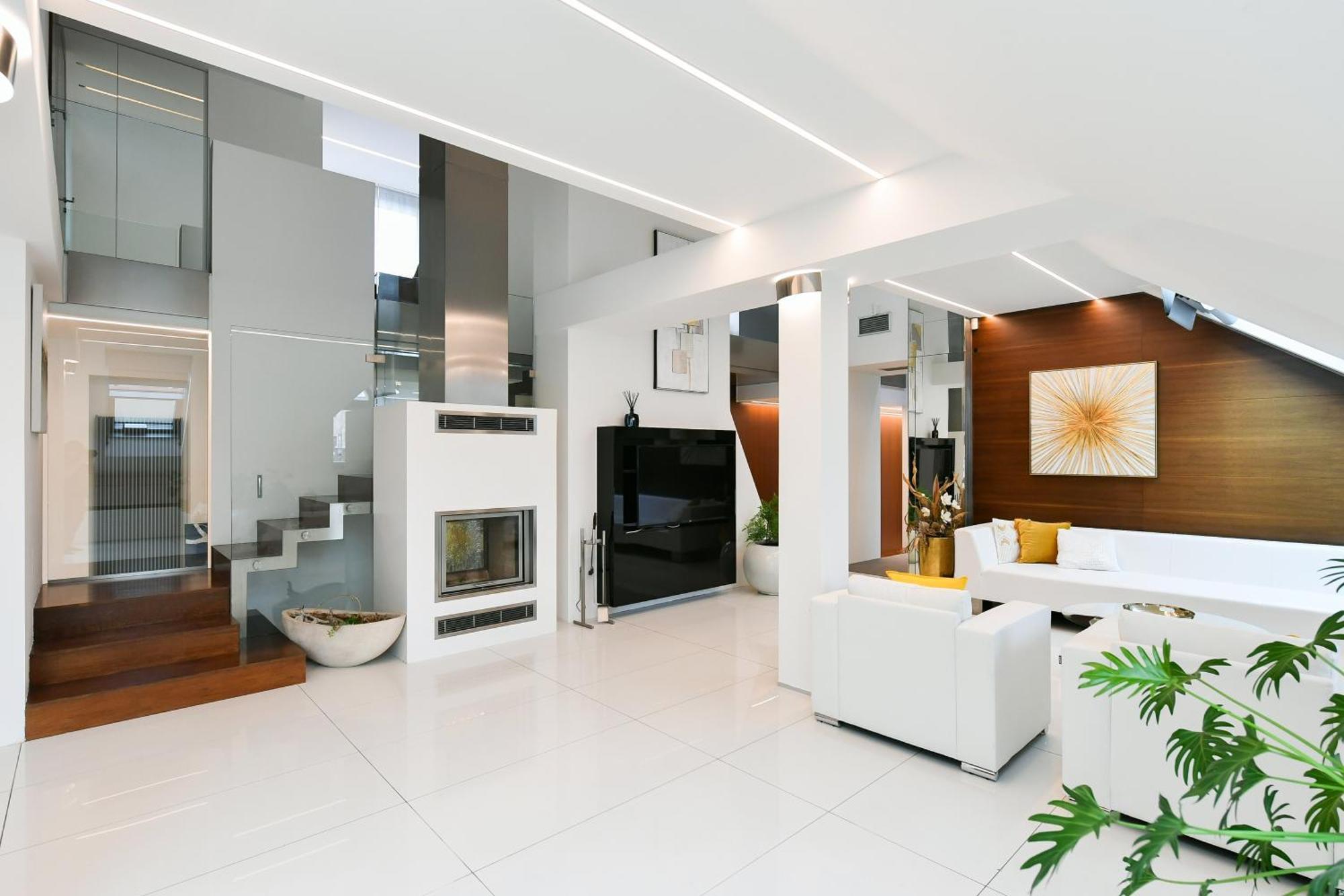 Presidential Penthouse, 303m2, Jacuzzi On Terrace, Sauna, 6bdrm, 4bthrm, Ac, Lift Lägenhet