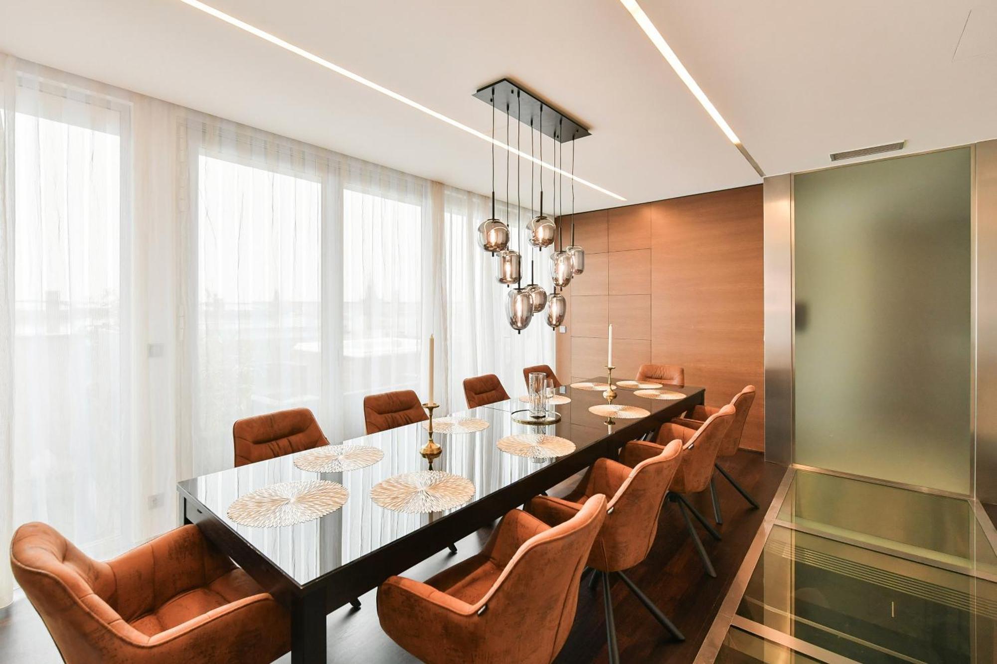 Presidential Penthouse, 303m2, Jacuzzi On Terrace, Sauna, 6bdrm, 4bthrm, Ac, Lift Lägenhet *