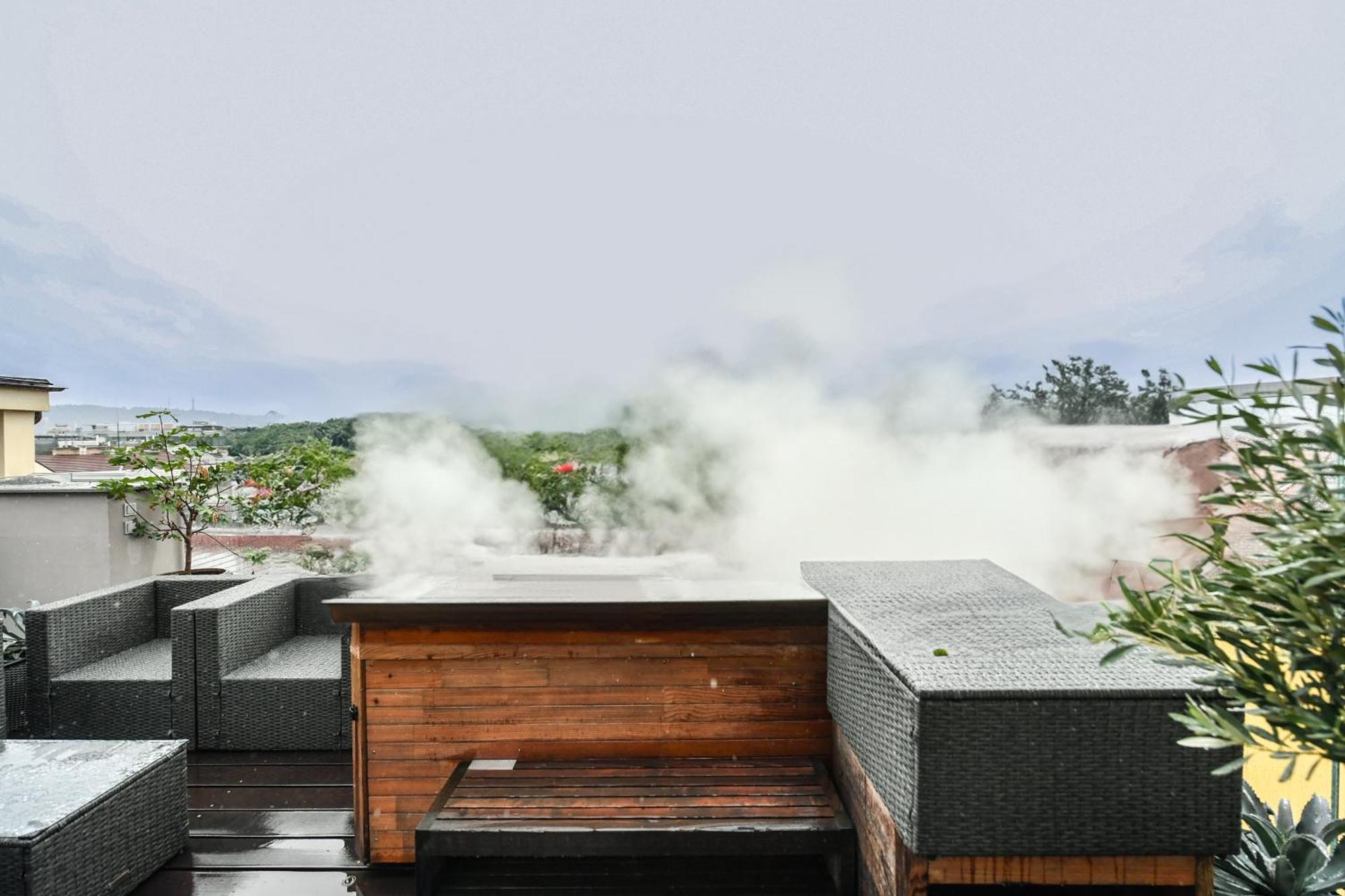 Lägenhet Presidential Penthouse, 303m2, Jacuzzi On Terrace, Sauna, 6bdrm, 4bthrm, Ac, Lift *