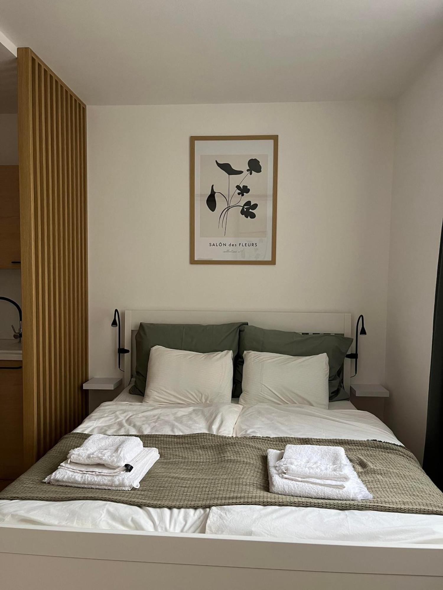 Brand New Studio In The Center Apartmán