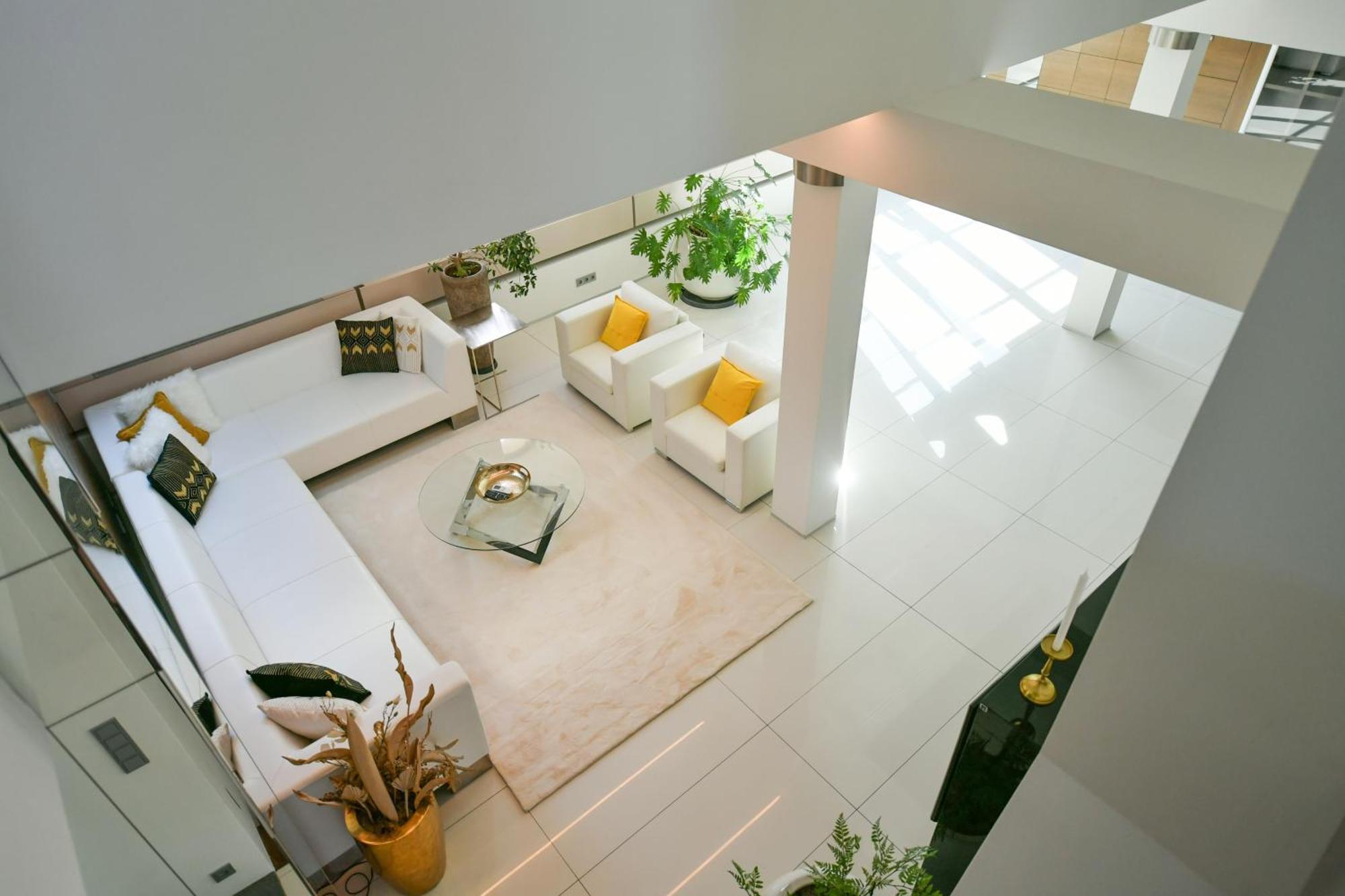 Presidential Penthouse, 303m2, Jacuzzi On Terrace, Sauna, 6bdrm, 4bthrm, Ac, Lift * Prag