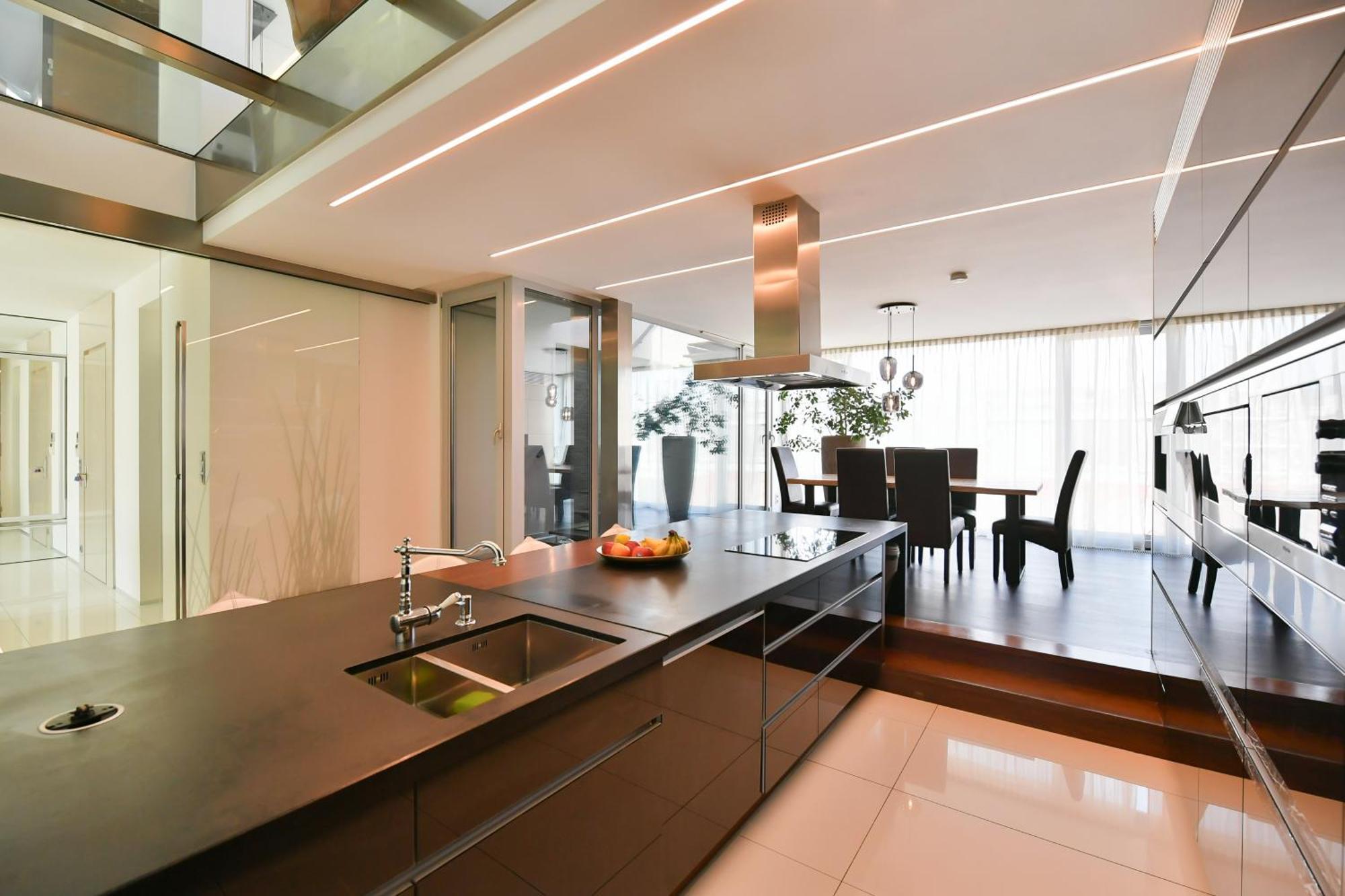 Presidential Penthouse, 303m2, Jacuzzi On Terrace, Sauna, 6bdrm, 4bthrm, Ac, Lift Lägenhet Prag