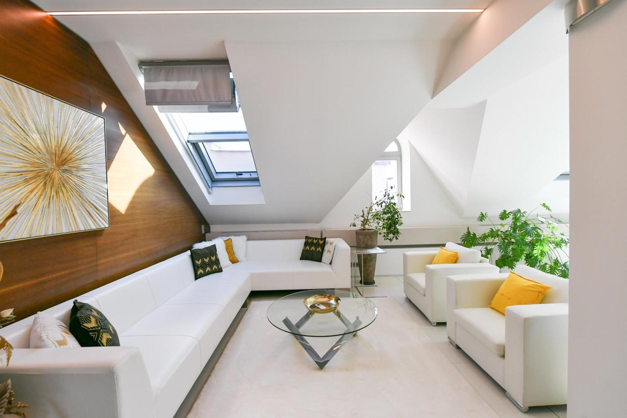 Lägenhet Presidential Penthouse, 303m2, Jacuzzi On Terrace, Sauna, 6bdrm, 4bthrm, Ac, Lift *