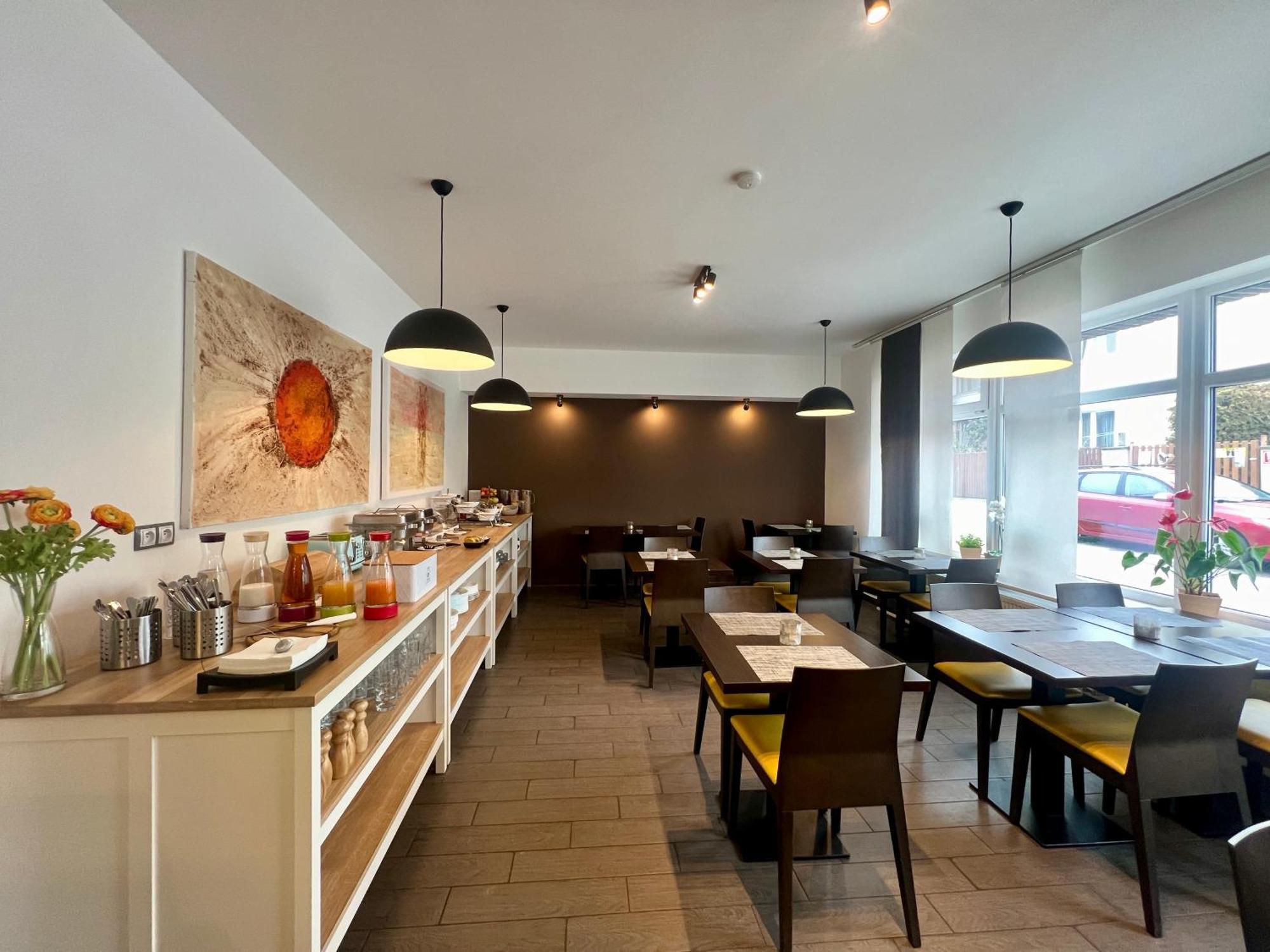 Grand Petit Hotel