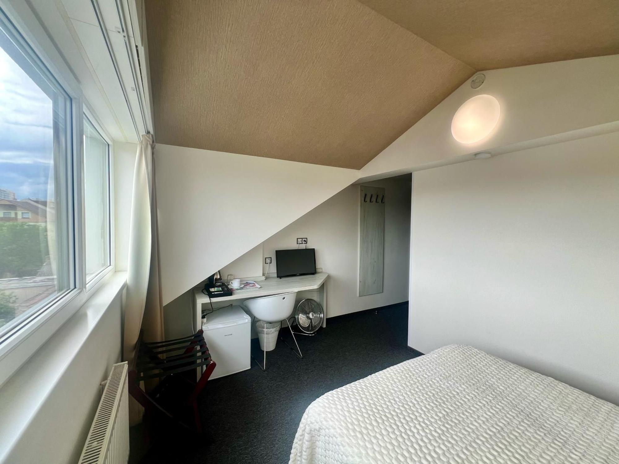 Hotel Grand Petit