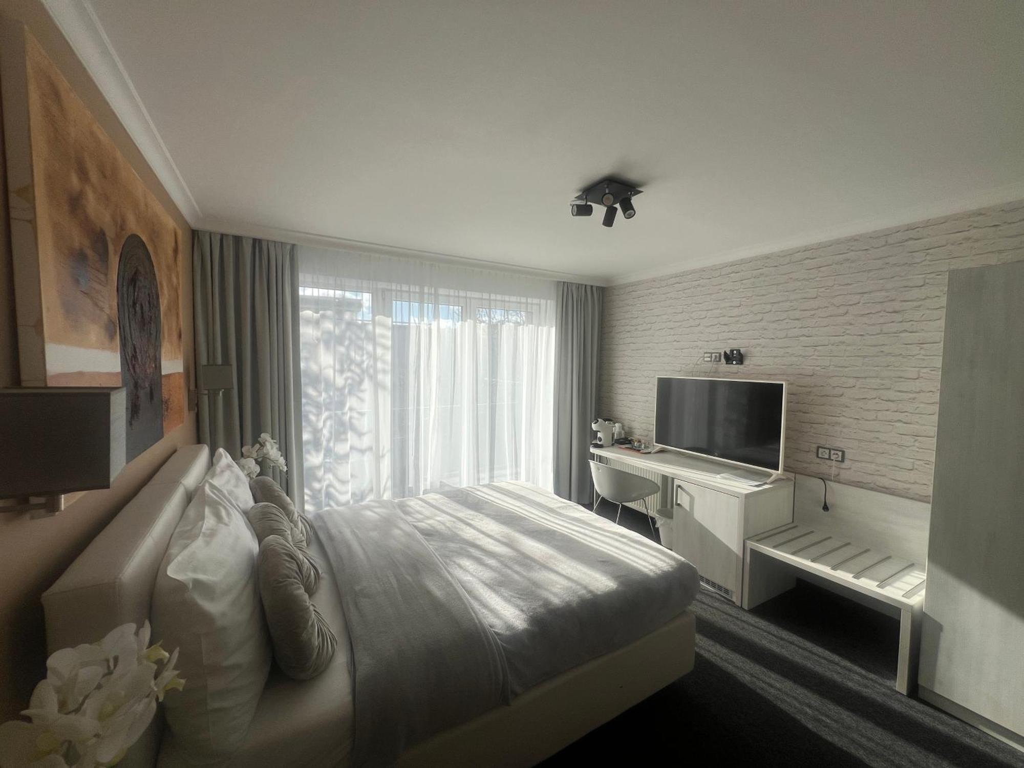 Grand Petit Prague
