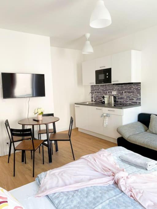 Apartment Princess Gabriela With Grand Winter Terrace Prag
