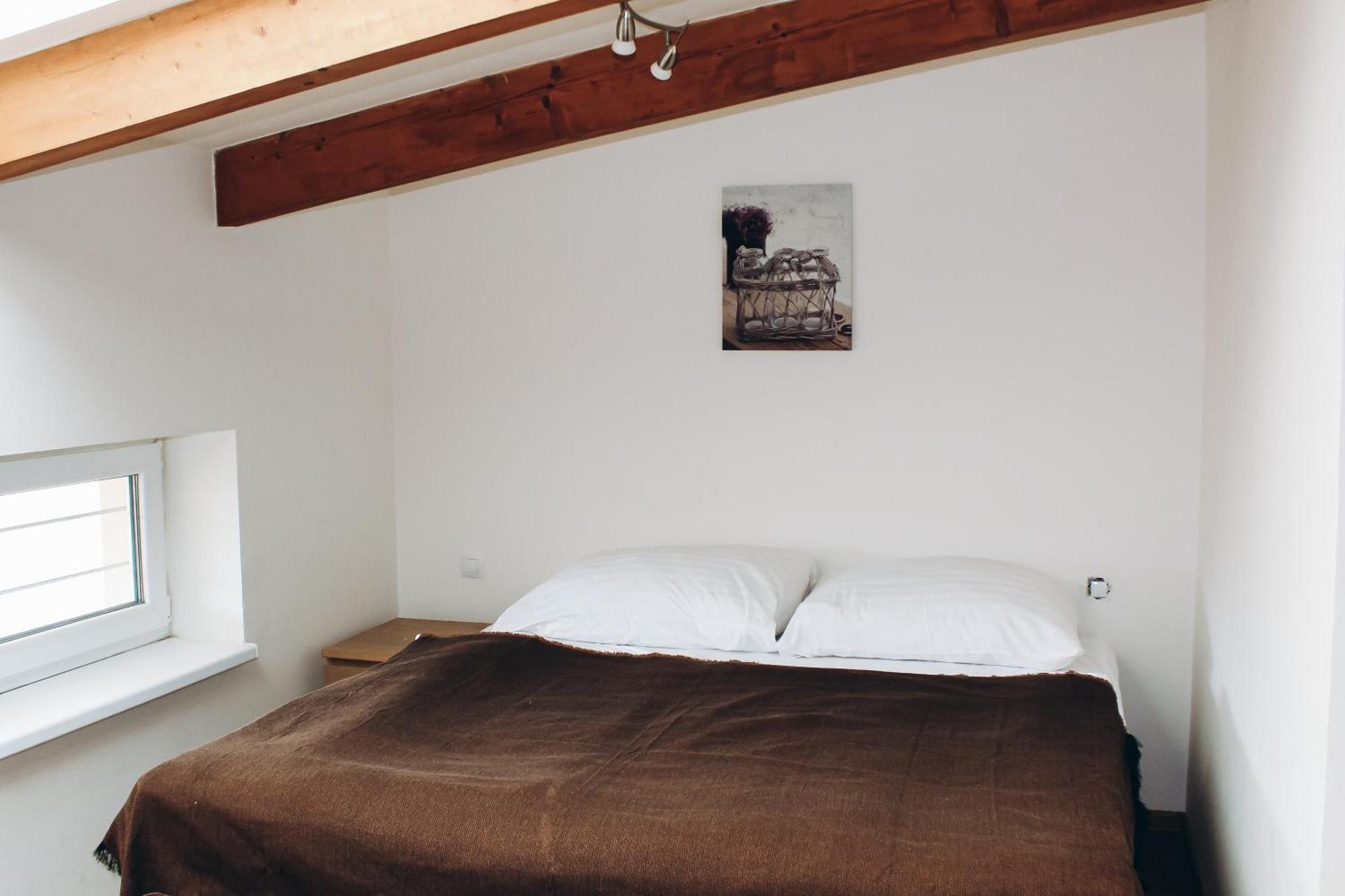 Sokolska Apartment *