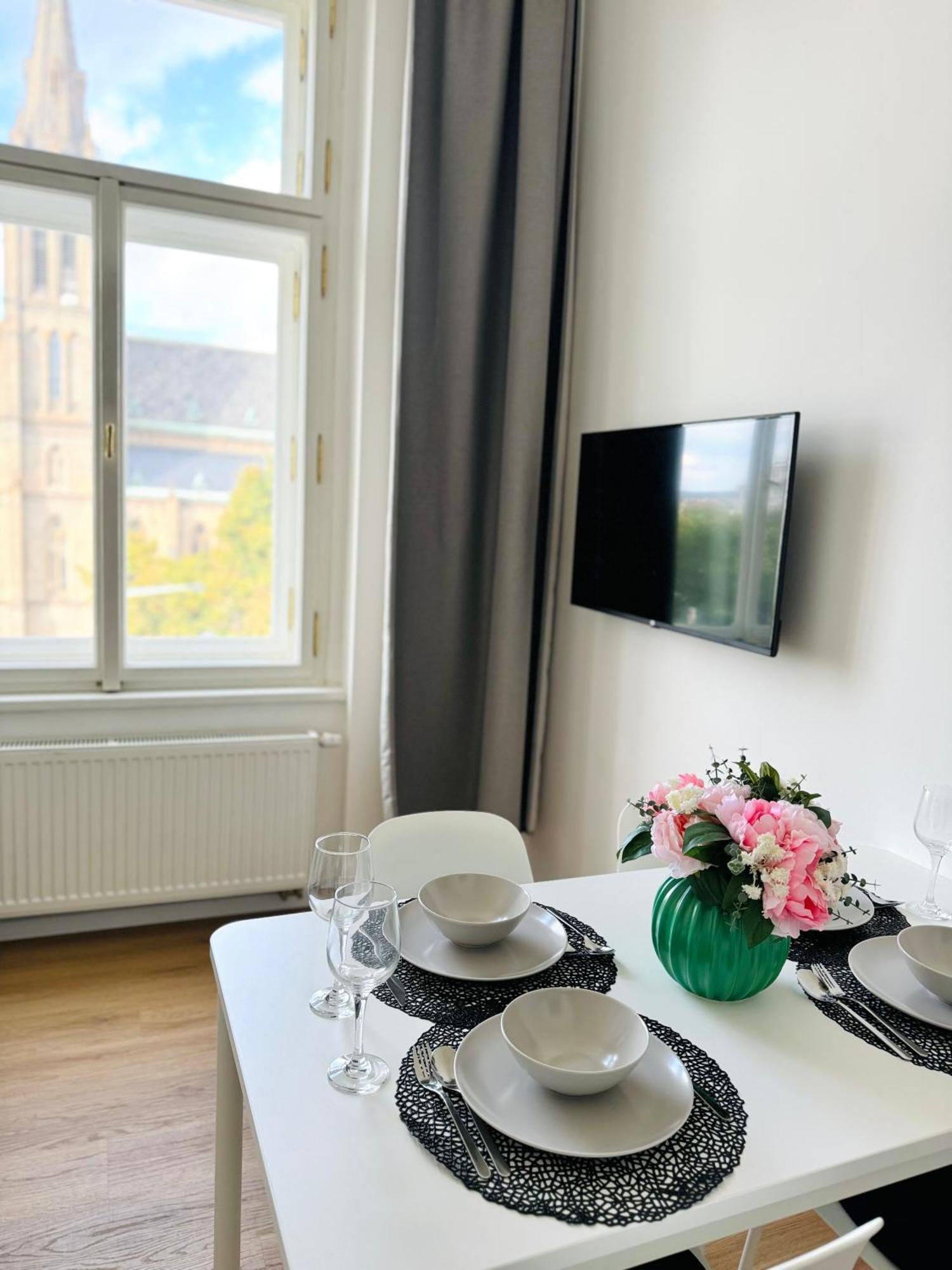 Namesti Miru Apartment Prag