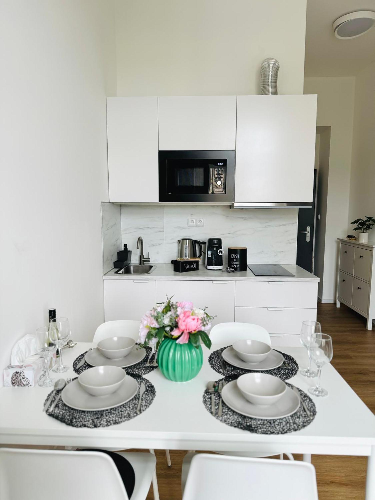 Apartment Namesti Miru Prag