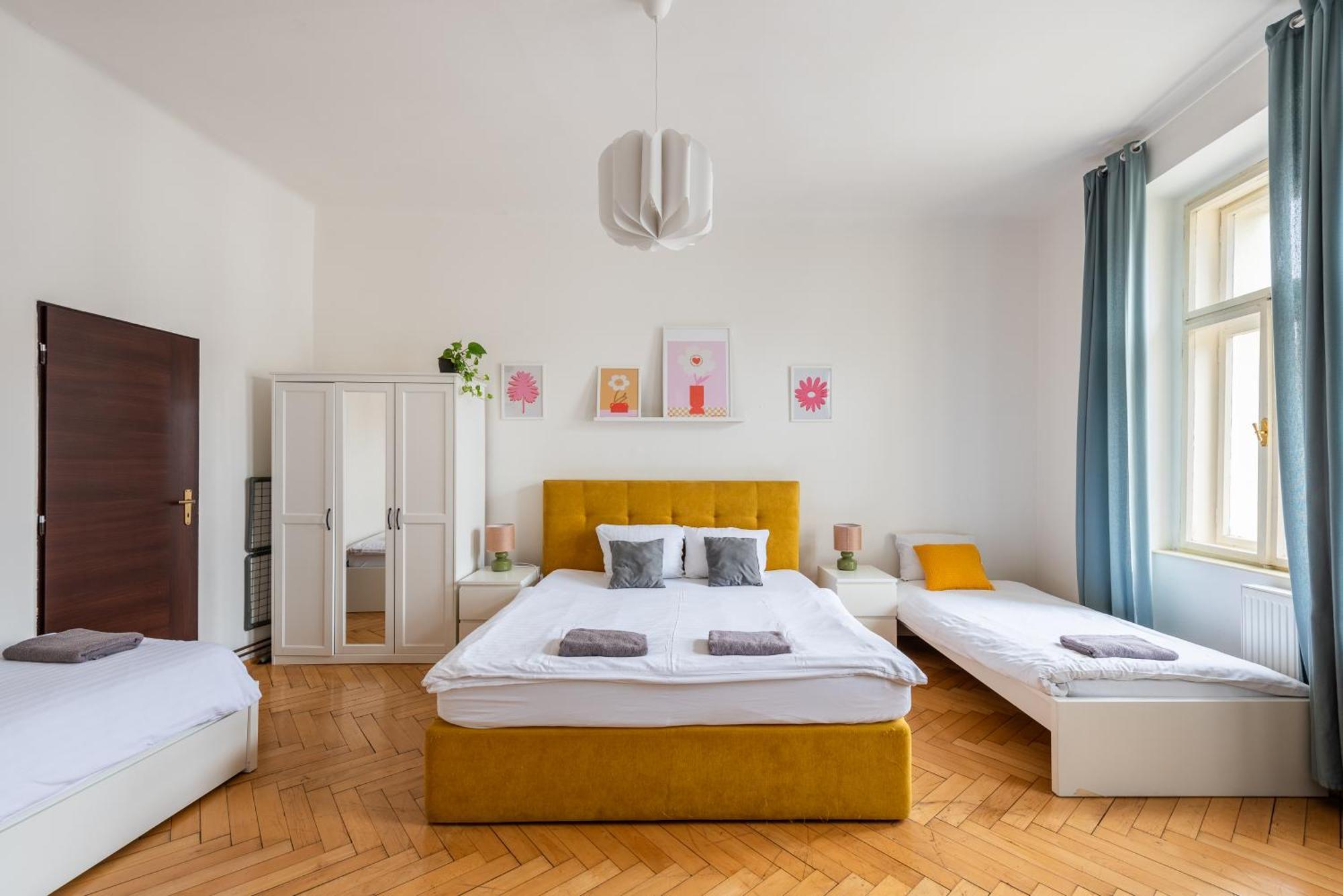 Tesnov Apartment
