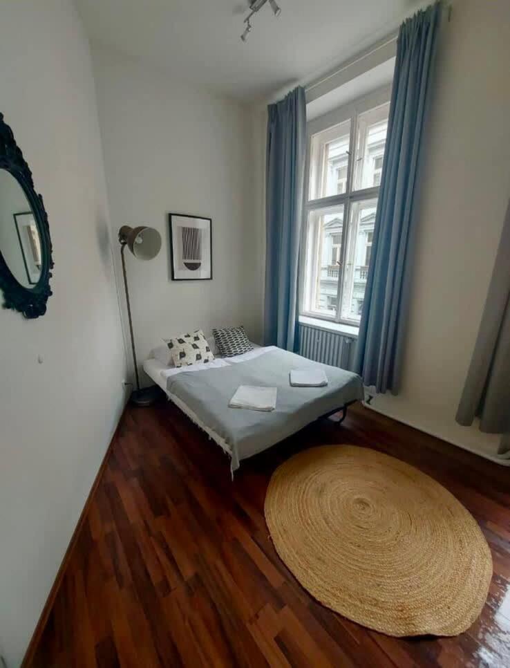 Metropolitan With Amenities * Prague