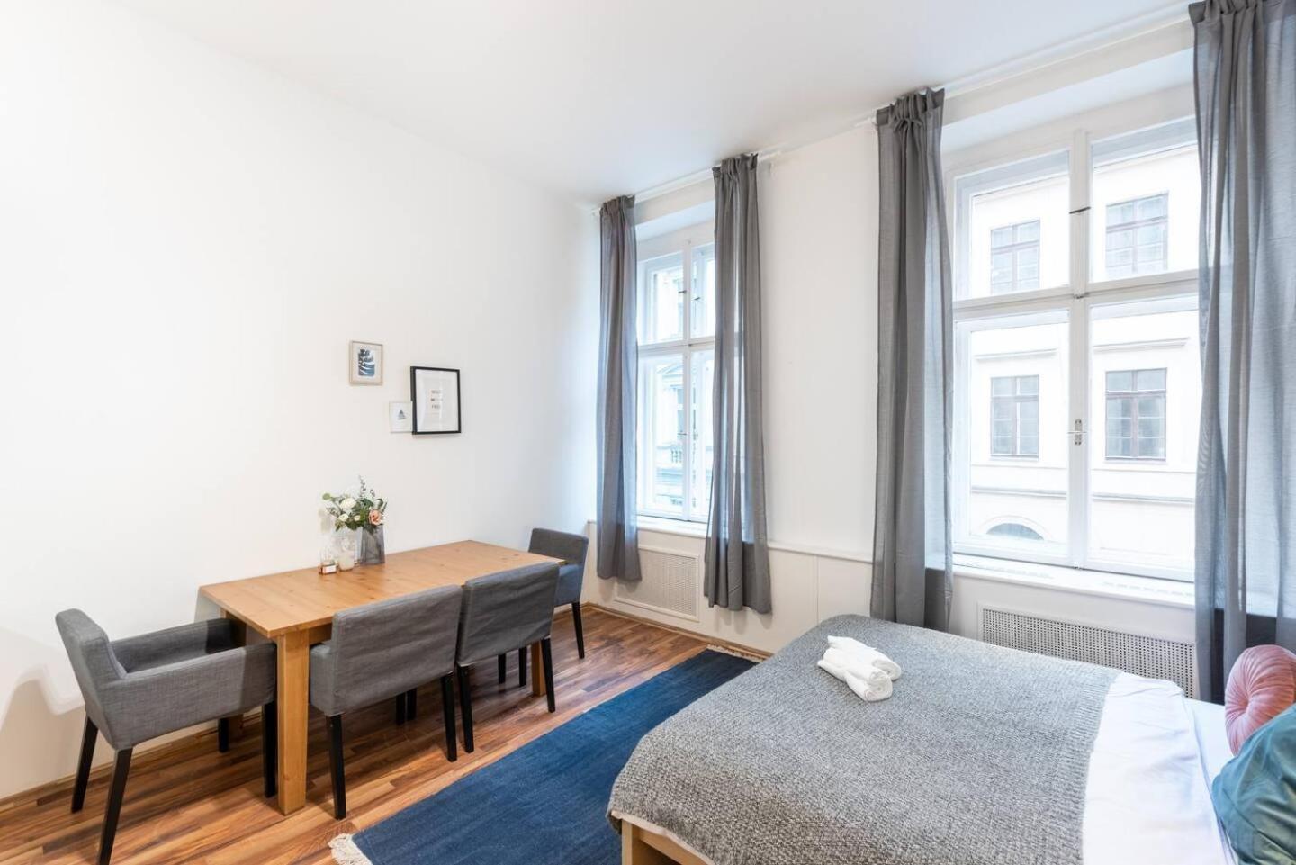 Apartment Modern Loft Getaway Prag